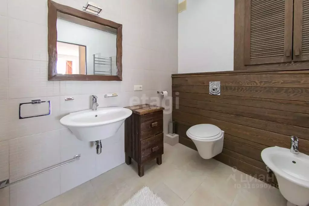 3-к кв. Томская область, Томск просп. Кирова, 35 (101.0 м) - Фото 1