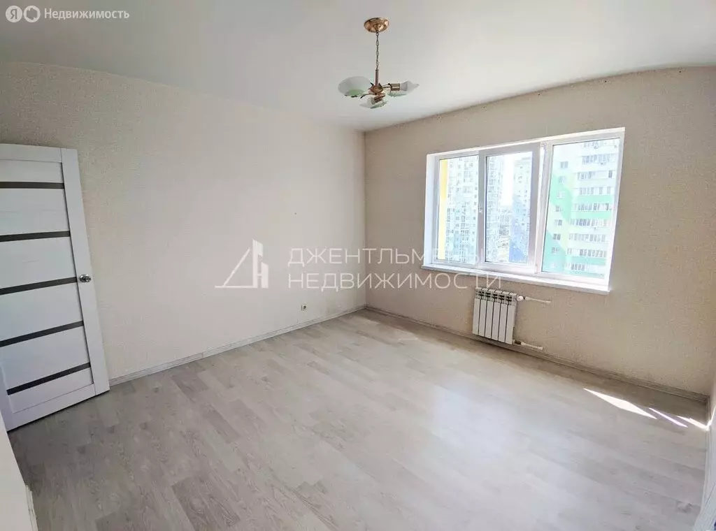 2-комнатная квартира: Пенза, улица Антонова, 5Д (56.8 м) - Фото 2