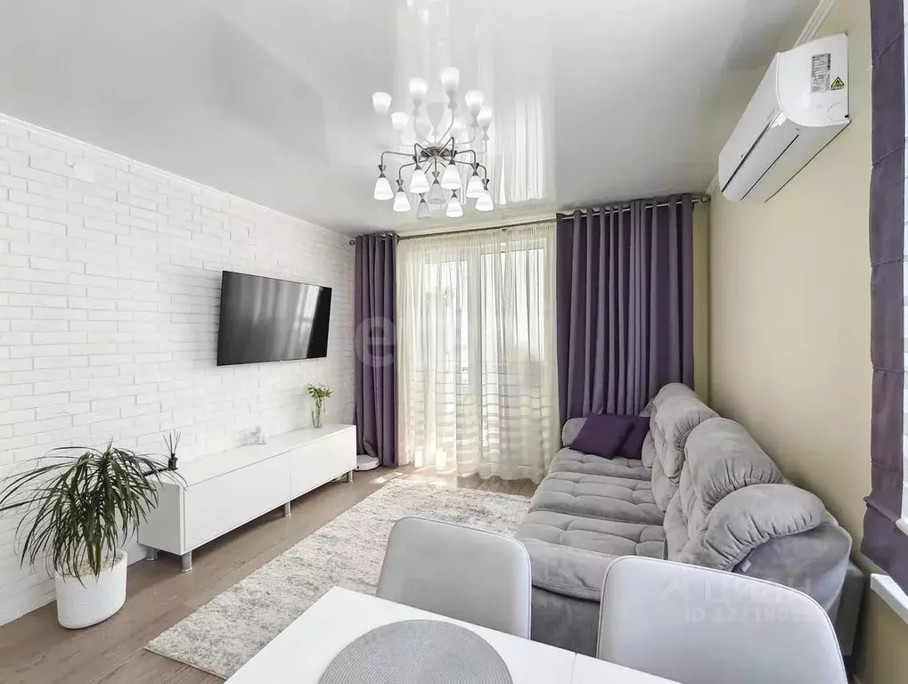 2-к кв. Тюменская область, Тюмень ул. Ю.-Р.Г. Эрвье, 32к1 (62.8 м) - Фото 1