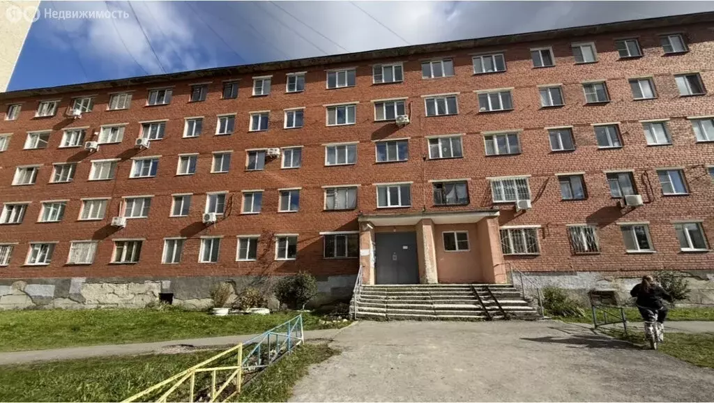 1-комнатная квартира: Екатеринбург, жилой район Комсомольский, ... - Фото 0