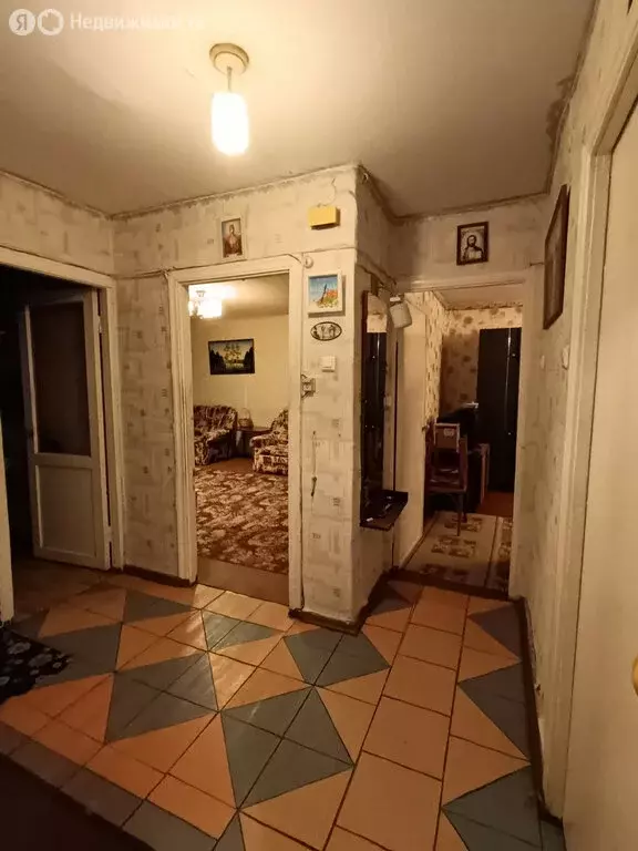 4-комнатная квартира: Туринск, улица Чкалова, 60 (73.7 м) - Фото 2