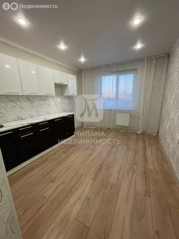 1-комнатная квартира: Оренбург, улица Юркина, 10 (35 м) - Фото 0