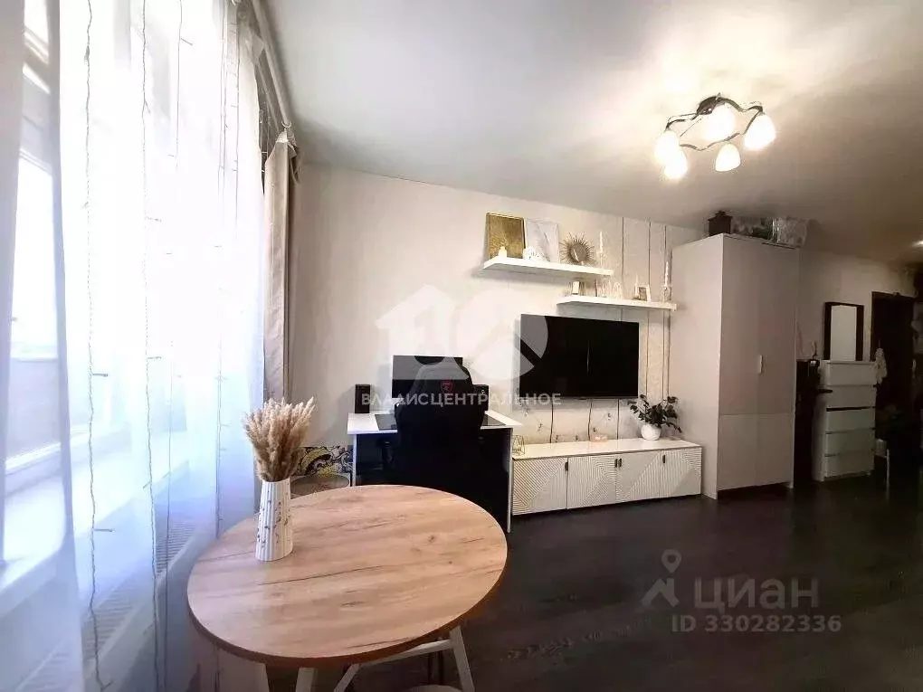 Студия Новосибирская область, Новосибирск ул. Виктора Уса, 15 (27.0 м) - Фото 1