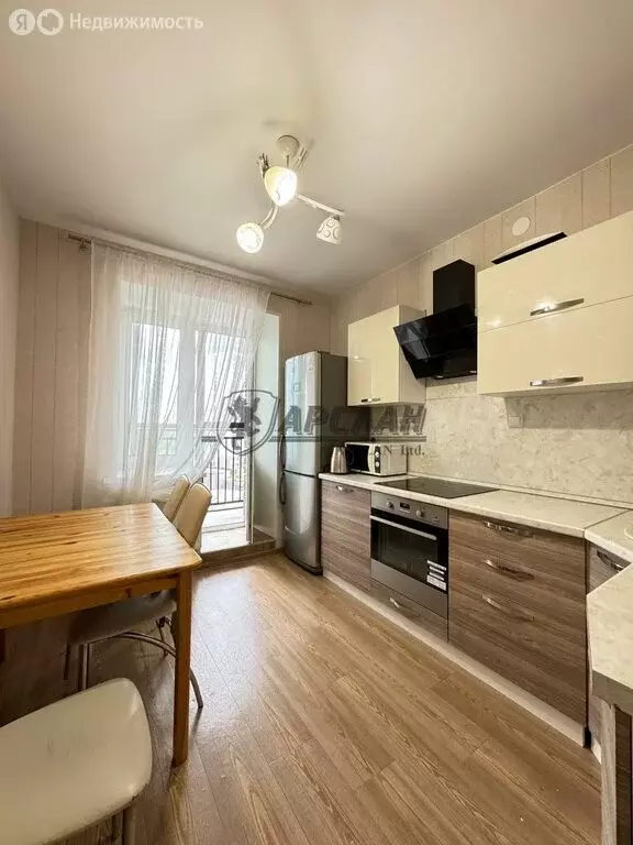 1-комнатная квартира: Казань, улица Рауиса Гареева, 96 (38 м) - Фото 0