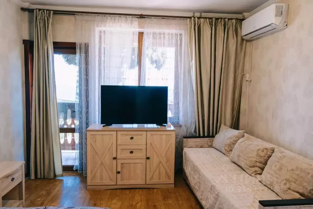 Комната Крым, Ялта муниципальный округ, Гурзуф пгт ул. 9 Мая, 12Б - Фото 1