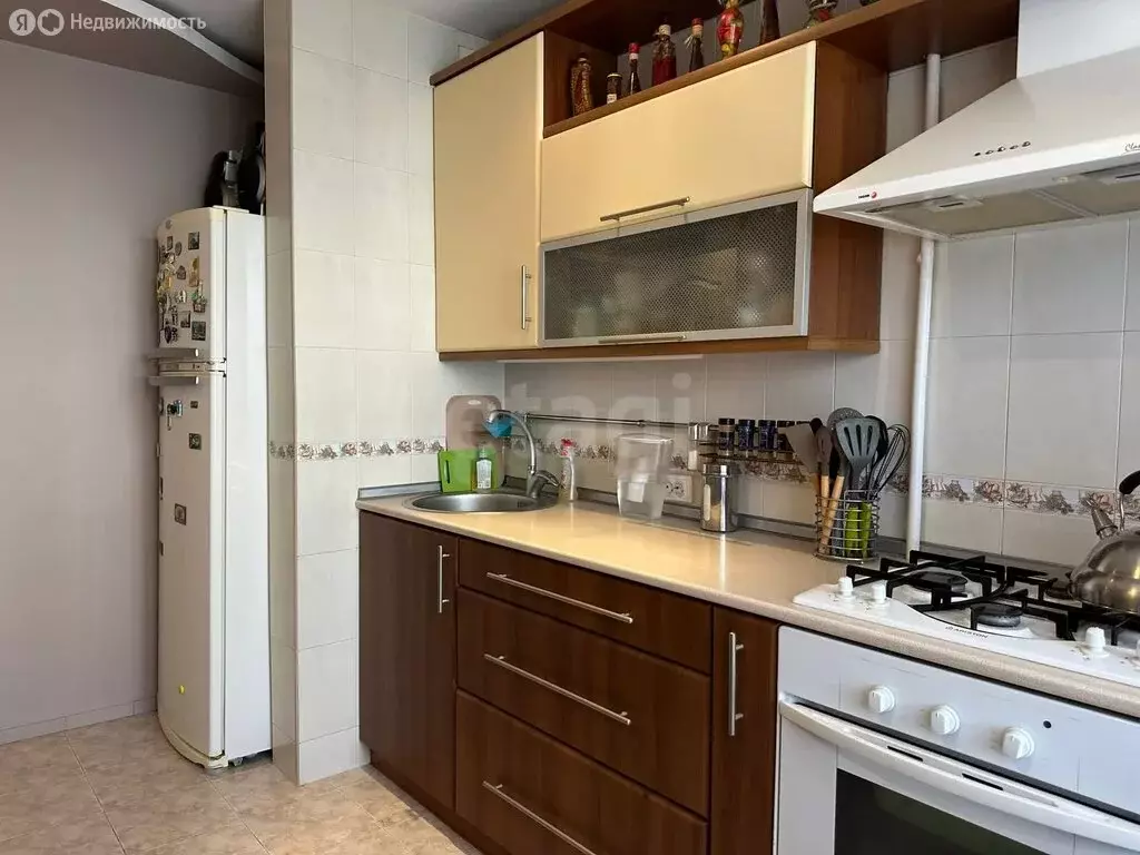 3-комнатная квартира: Симферополь, улица Лермонтова, 13 (66.6 м) - Фото 2