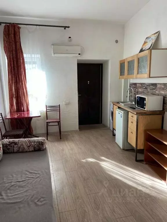 Студия Крым, Ялта ул. Садовая, 4 (30.0 м) - Фото 1