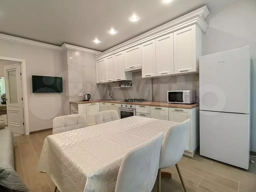 1-к. квартира, 50 м, 5/10 эт. - Фото 1