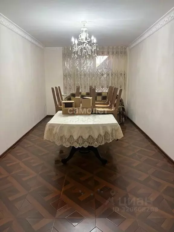 4-к кв. Кабардино-Балкария, Терек ул. Гоголя, 81 (90.0 м) - Фото 0