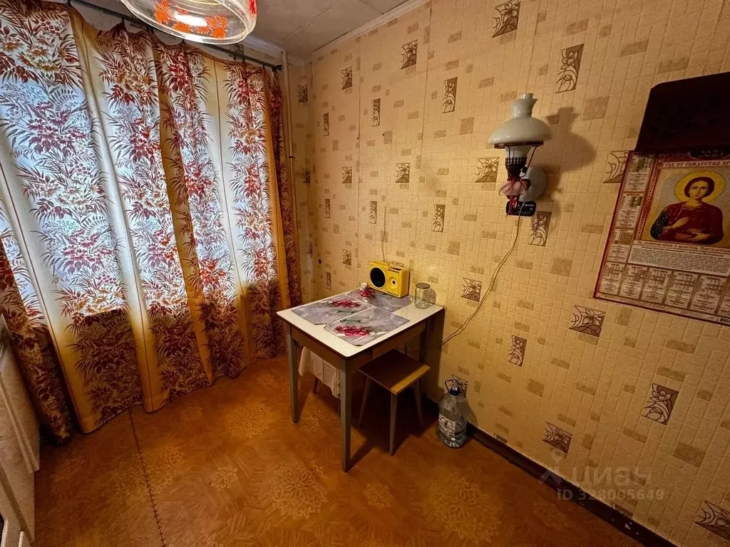 2-к кв. Ленинградская область, Кириши Волховская наб., 22 (47.4 м) - Фото 2