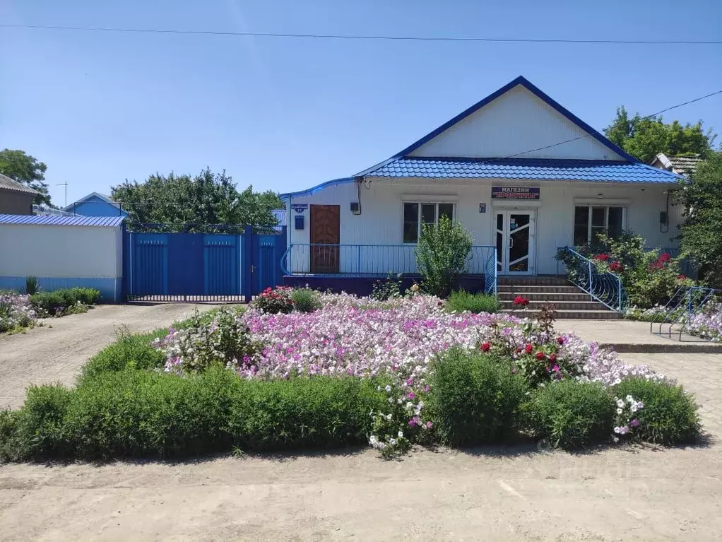 Дом в Ставропольский край, Благодарненский муниципальный округ, с. ... - Фото 1