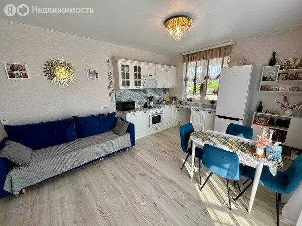 2-комнатная квартира: посёлок городского типа Дагомыс, Батумское ... - Фото 0