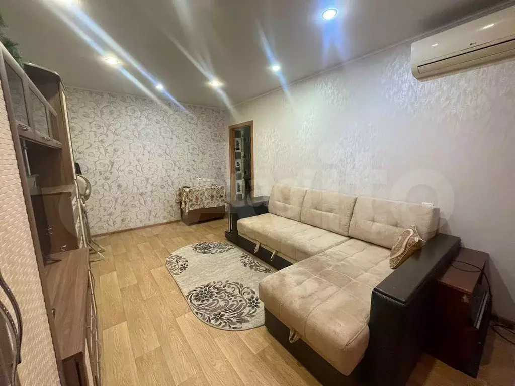 2-к. квартира, 50 м, 5/5 эт. - Фото 0