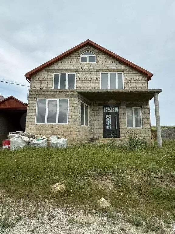 Дом 200 м на участке 4 сот. - Фото 0