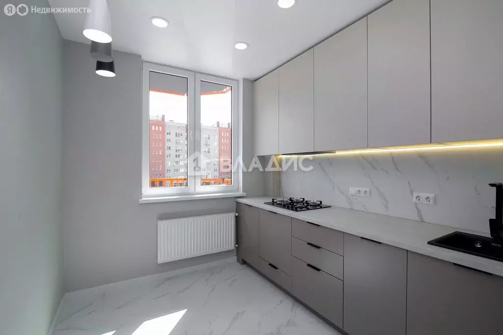 1-комнатная квартира: Калининград, Тихорецкий проезд, 5к1 (43 м) - Фото 1