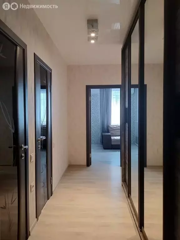 2-комнатная квартира: Краснодар, Домбайская улица, 10/1к2 (63 м) - Фото 0