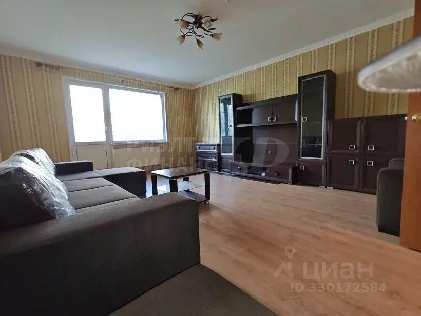 3-к кв. Калининградская область, Калининград Осенняя ул., 20 (85.7 м) - Фото 1