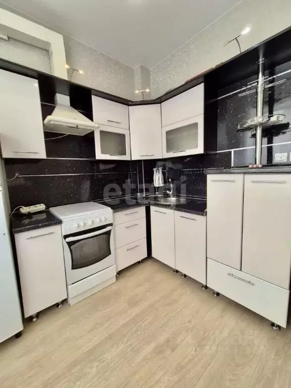 3-к кв. Иркутская область, Ангарск 107-й кв-л, 6 (73.0 м) - Фото 0