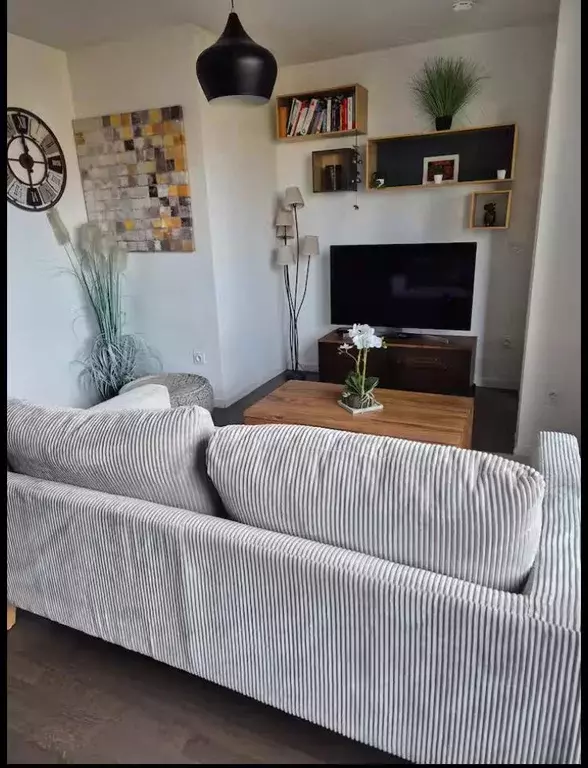 Продаётся 2-к квартира, 56 м - Фото 1