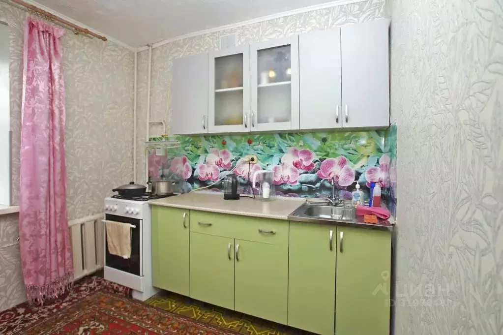 1-к кв. Омская область, Омск ул. 15-я Рабочая, 102А (33.0 м) - Фото 0