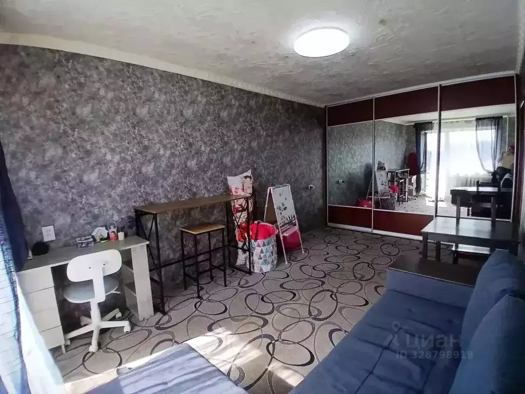 1-к кв. Свердловская область, Кировград ул. Декабристов, 20 (30.3 м) - Фото 2