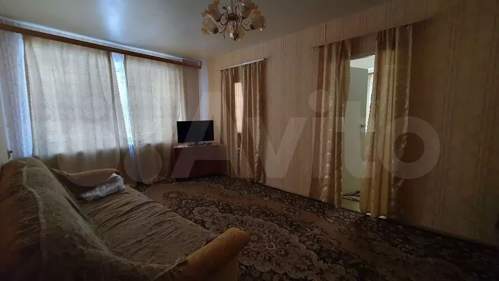 3-к. квартира, 60 м, 1/5 эт. - Фото 0