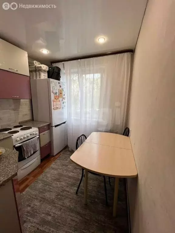 3-комнатная квартира: Барнаул, улица Панфиловцев, 11 (46.6 м) - Фото 1