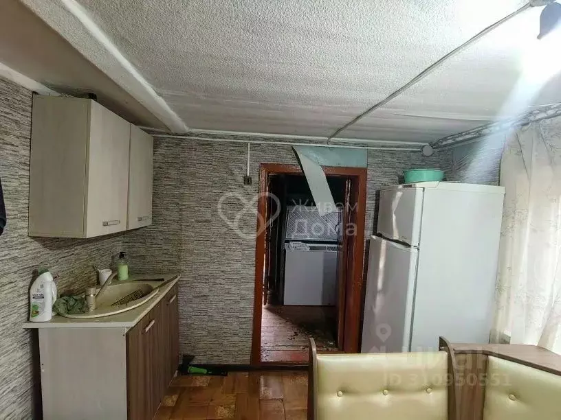 Дом в Волгоградская область, Среднеахтубинский район, Ахтубинское ... - Фото 1