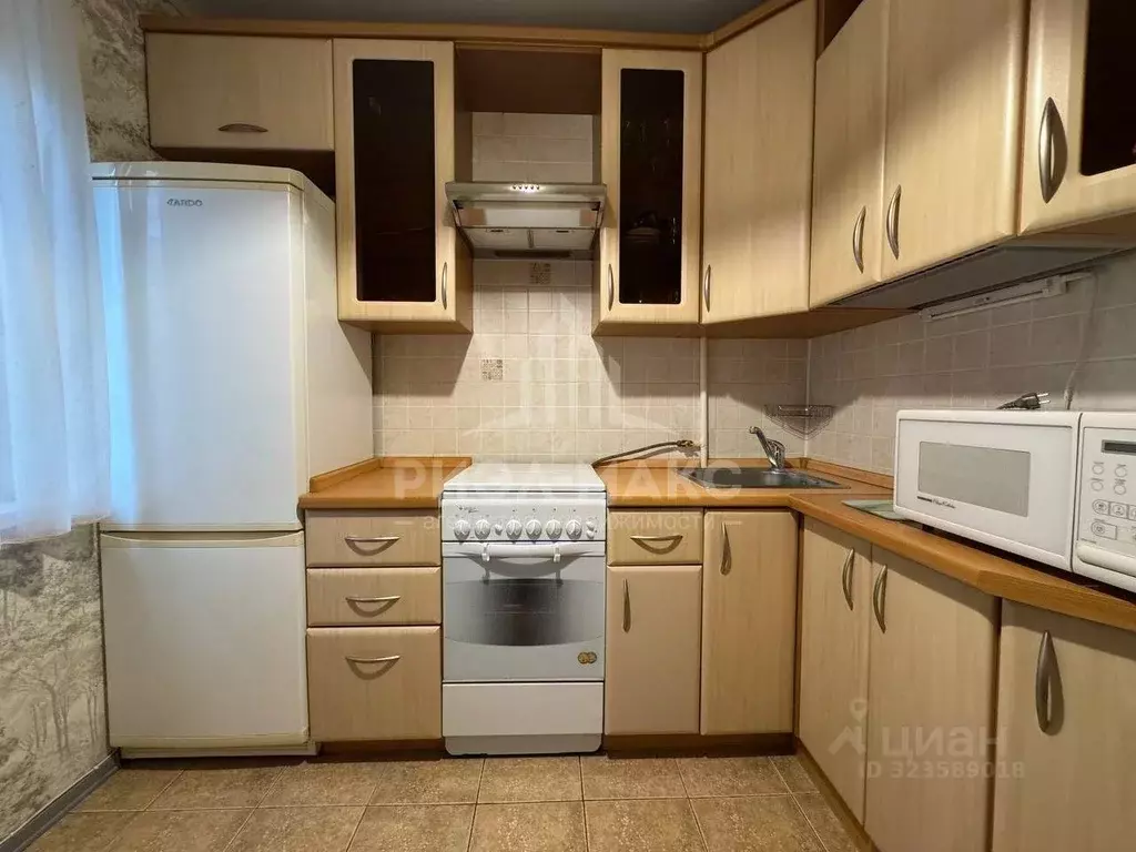 3-к кв. Брянская область, Брянск ул. Бурова, 2А (58.8 м) - Фото 2