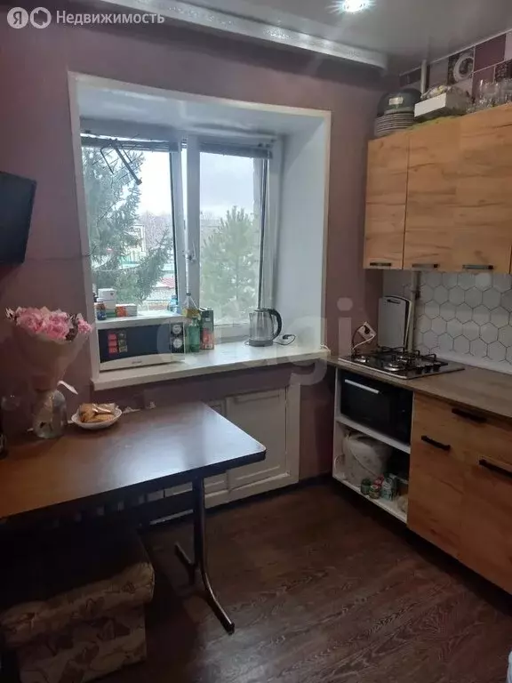 3-комнатная квартира: Ялуторовск, улица Новикова, 28 (51 м) - Фото 2