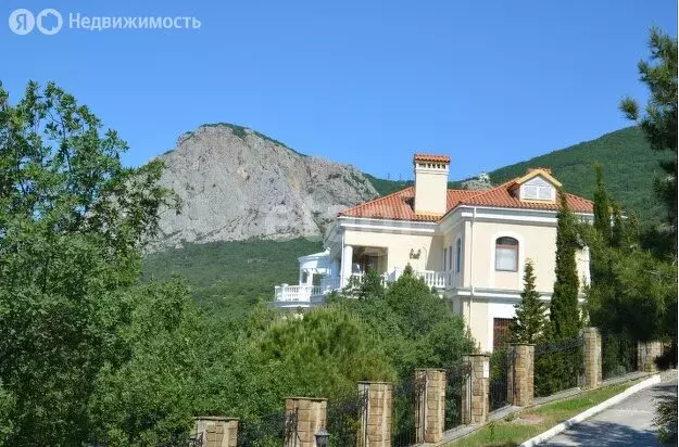 Дом в посёлок городского типа Санаторное, Южная улица (653.7 м) - Фото 0