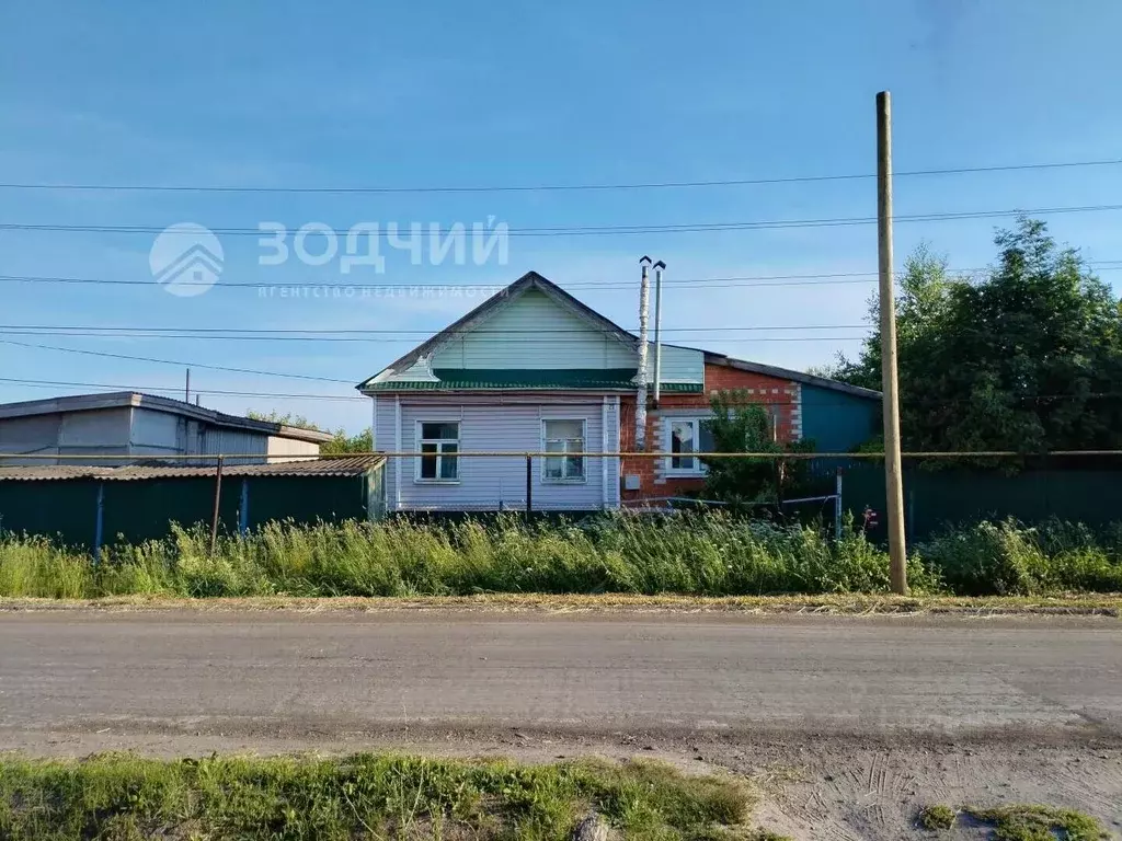 Дом в Чувашия, Вурнары пгт ул. Первомайская, 29 (42 м) - Фото 1