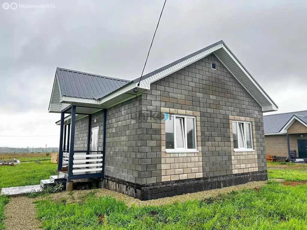 Дом в Иглино, улица Ворошилова, 9 (90 м) - Фото 0