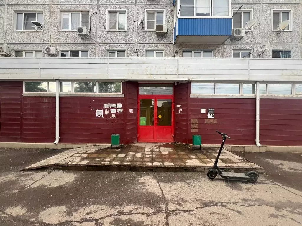 Торговая площадь в Волгоградская область, Светлый Яр рп, 1-й мкр 12 ... - Фото 0
