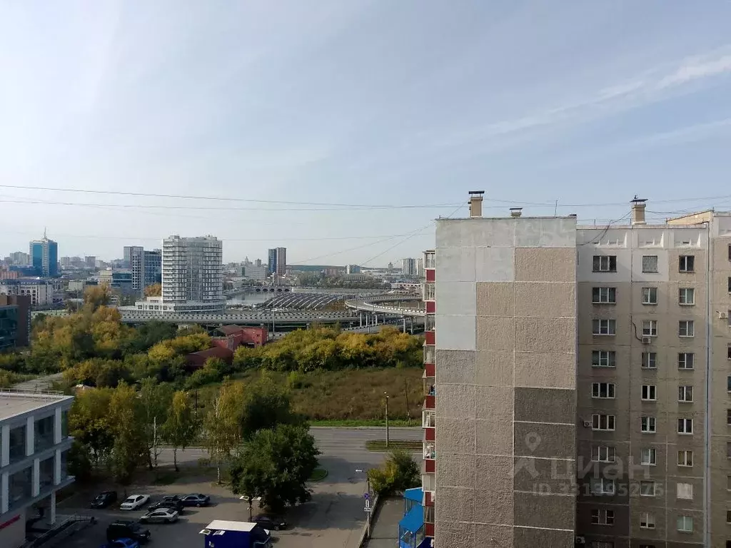 3-к кв. Челябинская область, Челябинск Российская ул., 63 (64.0 м) - Фото 1