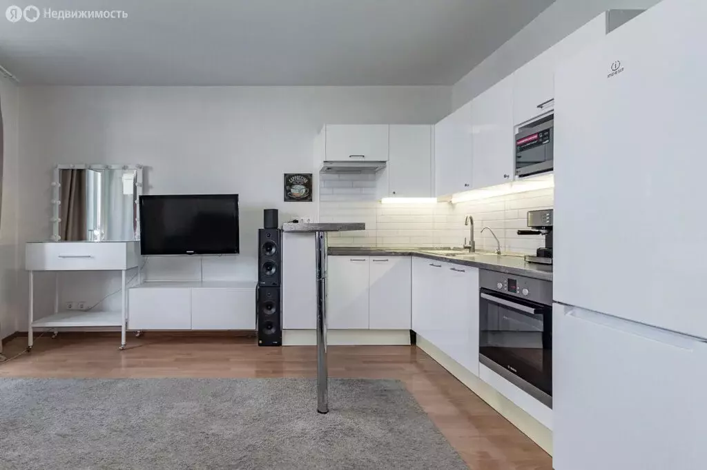 Квартира-студия: Екатеринбург, улица 40-летия Комсомола, 32Г (27.3 м) - Фото 1