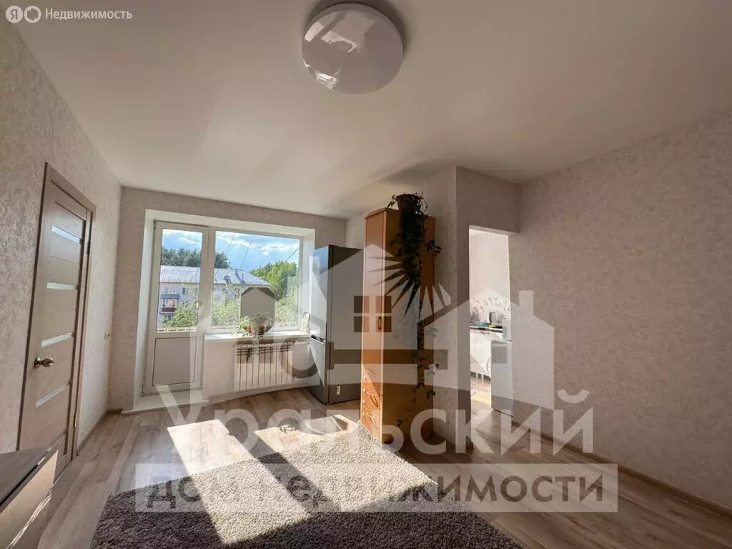 2-комнатная квартира: Свердловская область, муниципальное образование ... - Фото 1