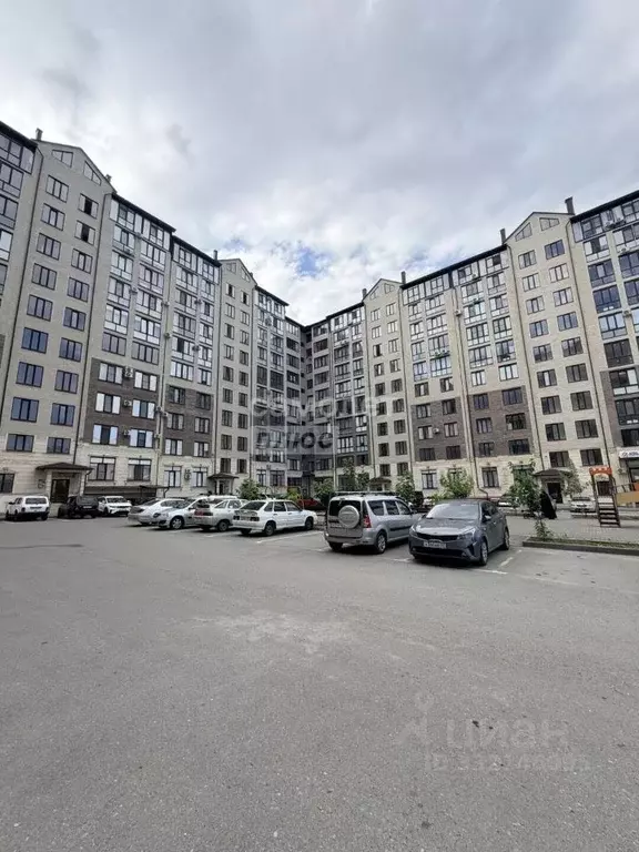 2-к кв. Кабардино-Балкария, Нальчик ул. Тарчокова, 31к1 (75.0 м) - Фото 1