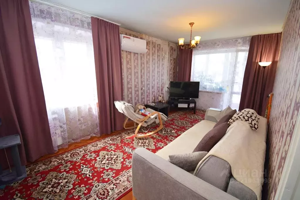 3-к кв. Кемеровская область, Новокузнецк просп. Архитекторов, 18 (57.0 ... - Фото 1