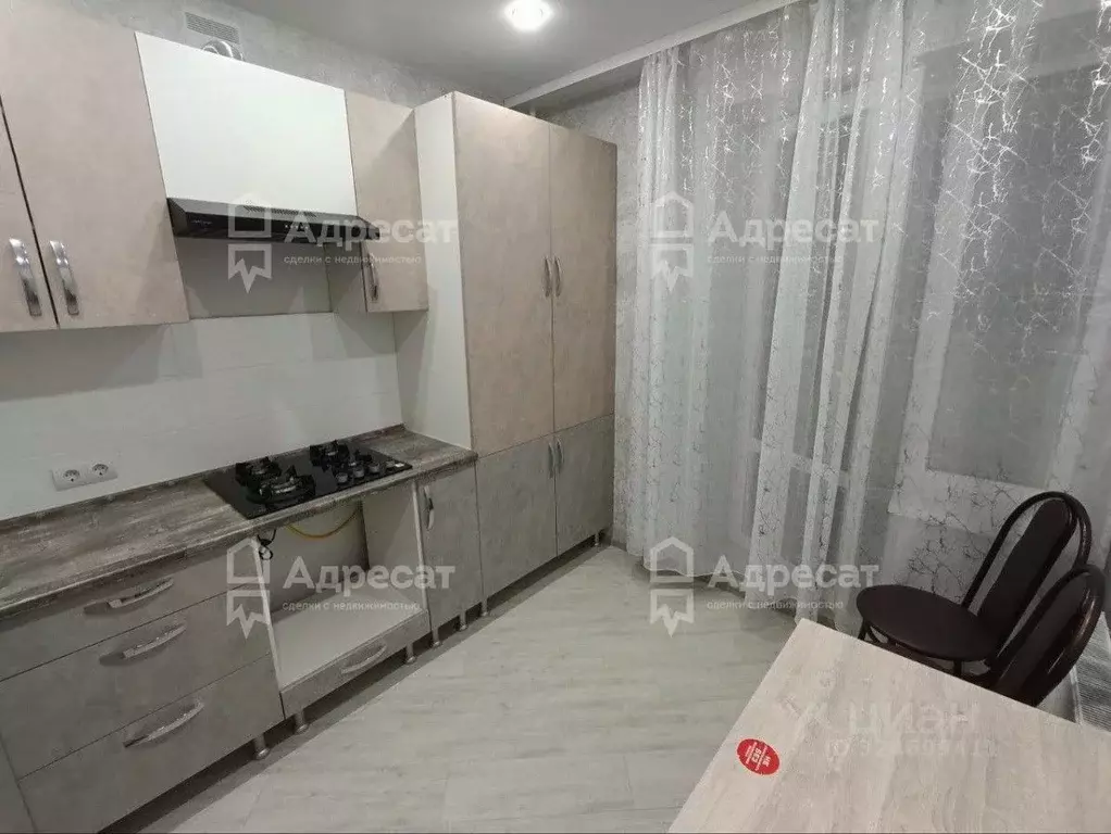 2-к кв. Волгоградская область, Волгоград ул. 70-летия Победы, 18 (48.0 ... - Фото 2