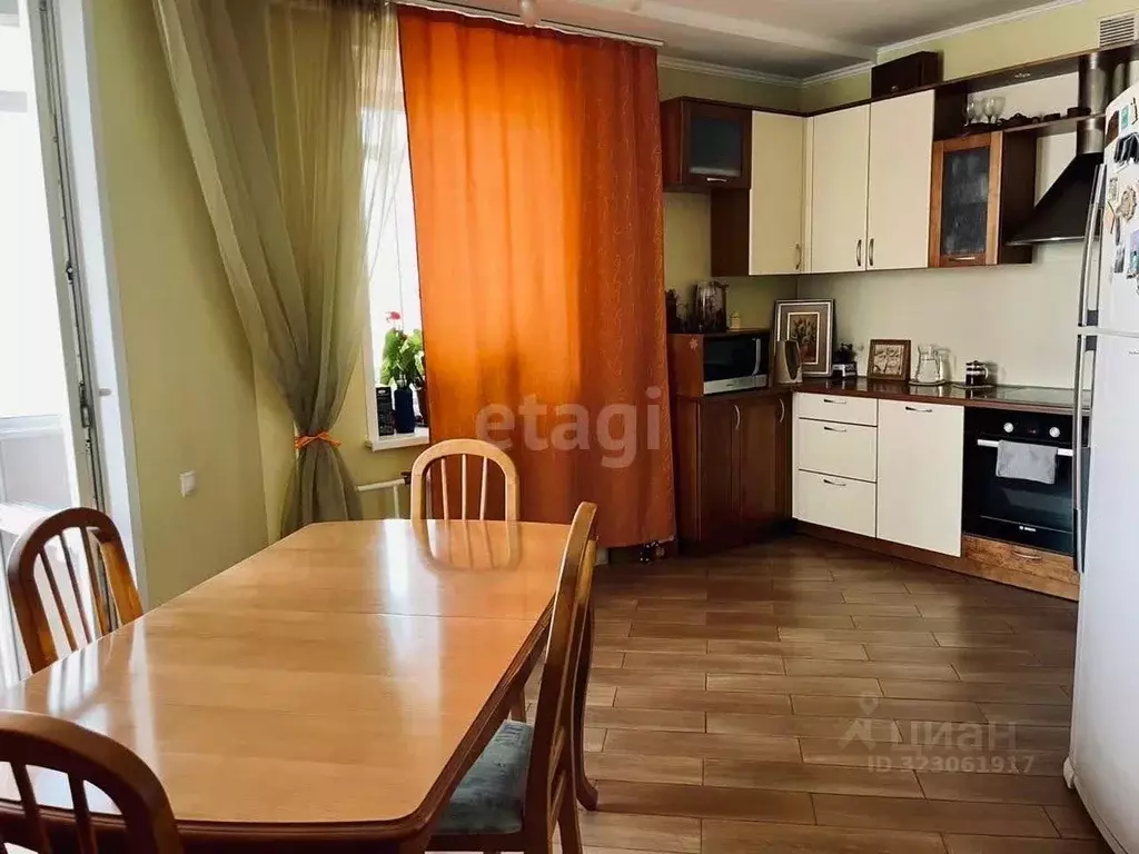 3-к кв. Красноярский край, Красноярск Северный мкр, ул. Урванцева, 10 ... - Фото 1