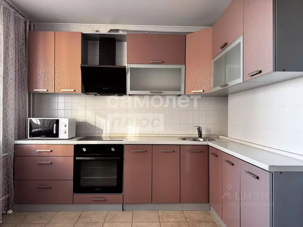 2-к кв. Воронежская область, Воронеж ул. Челюскинцев, 101В (72.9 м) - Фото 1