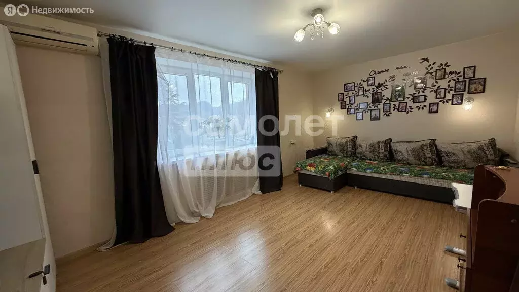 2-комнатная квартира: Туапсе, Школьная улица, 8 (50 м) - Фото 1