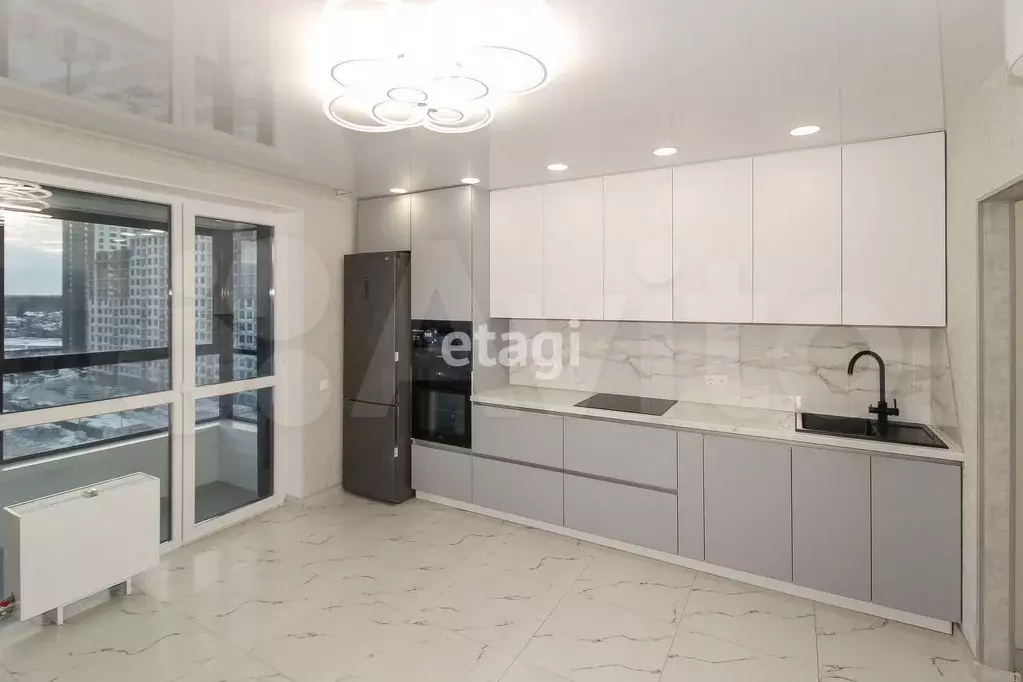 2-к. квартира, 60 м, 10/24 эт. - Фото 0