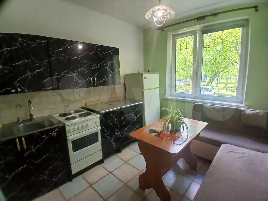 1-к. квартира, 40 м, 1/12 эт. - Фото 0