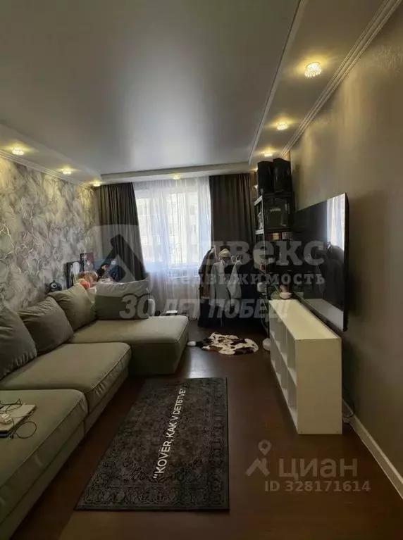 3-к кв. Тюменская область, Тюмень ул. Мельникайте, 128 (67.5 м) - Фото 2