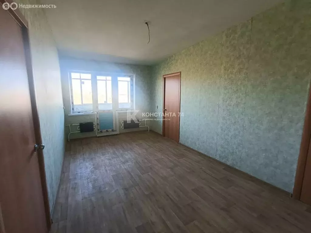 3-комнатная квартира: Челябинск, улица 60-летия Октября, 14 (56.7 м) - Фото 2