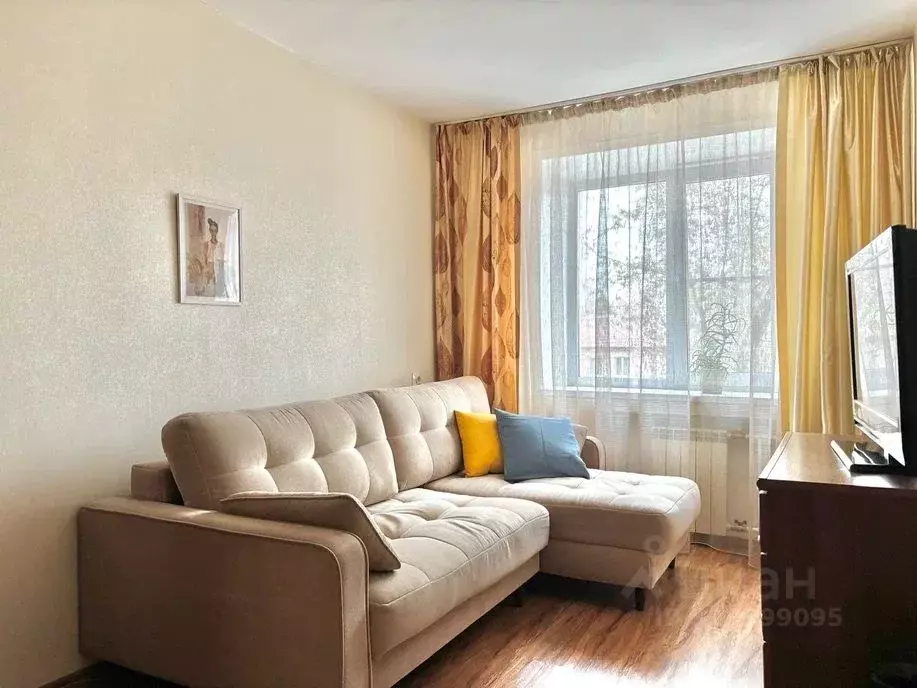 3-к кв. Иркутская область, Иркутск ул. Геологов, 26 (57.4 м) - Фото 1