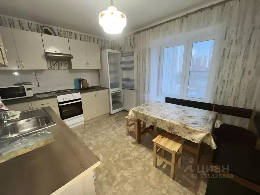2-к кв. Москва, Москва, Московский г. 1-й мкр, 37 (56.0 м) - Фото 1