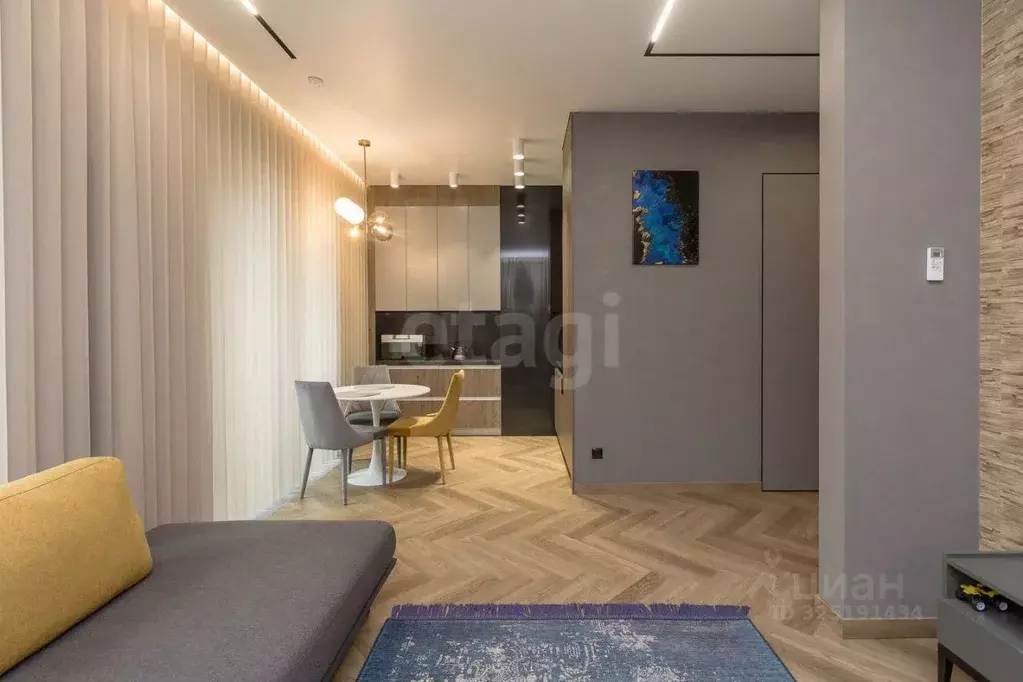 1-к кв. Тюменская область, Тюмень Первомайская ул., 1А (53.9 м) - Фото 1